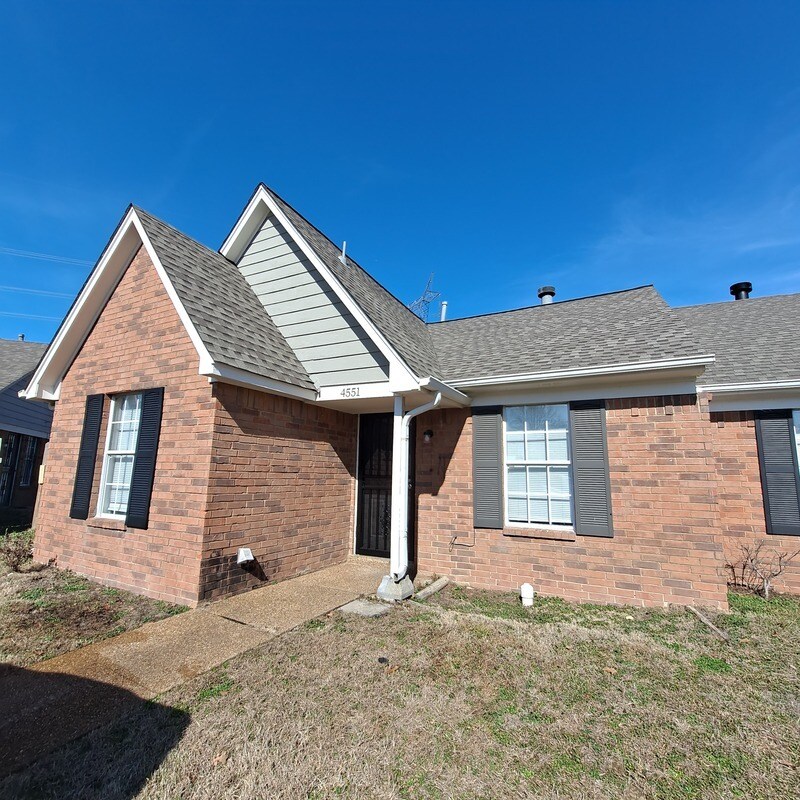 Primary Photo - 4551 Summer Creek N