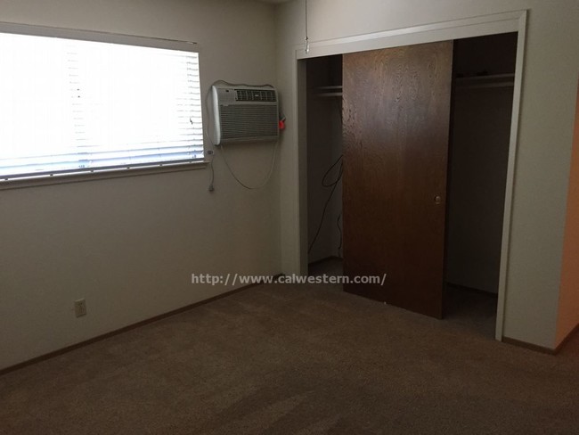 Building Photo - 216 Di Salvo Ave