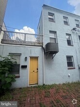 Building Photo - 251 Fulton St