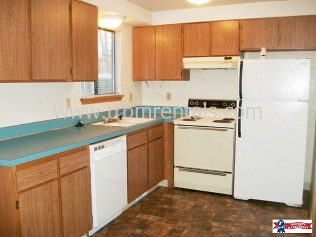 Building Photo - 3209 W Rose Hill St