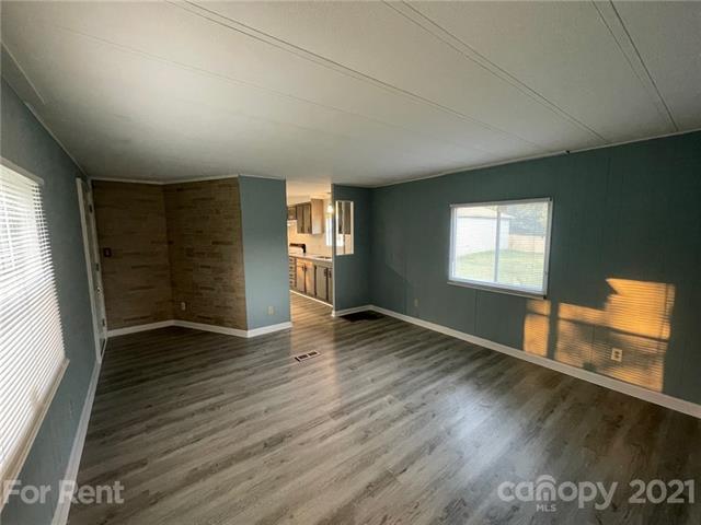 Building Photo - 600 Sportsman Dr
