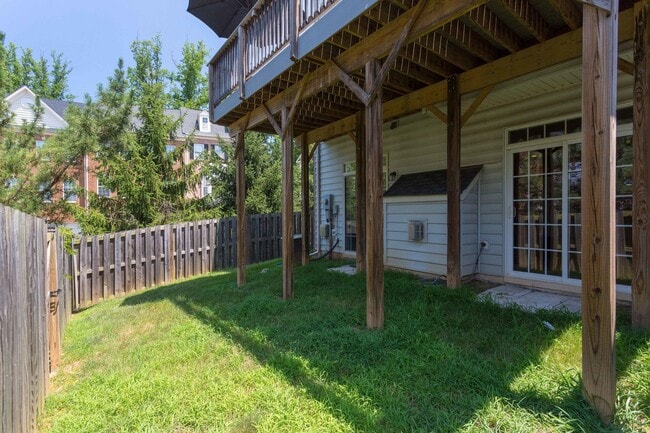 Building Photo - 12560 Royal Wolf Pl