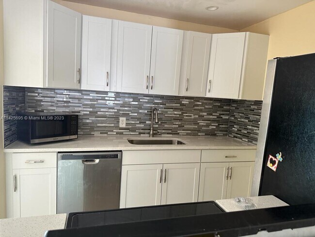 Foto del edificio - 1202 W Broward St