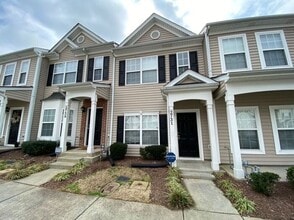 Building Photo - 2731 Wyntercrest Ln