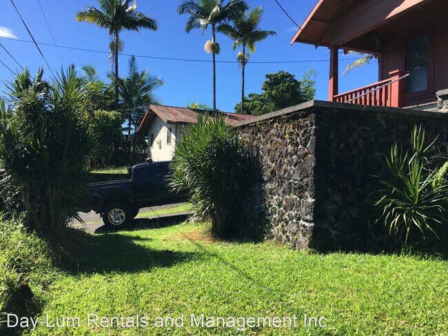 Building Photo - 2 br, 1 bath House - 37 Noio Lane