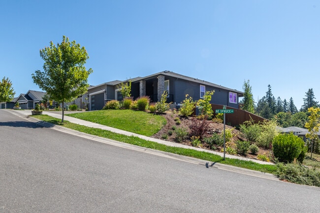 Corner Lot - 3352 NE Spruce Dr