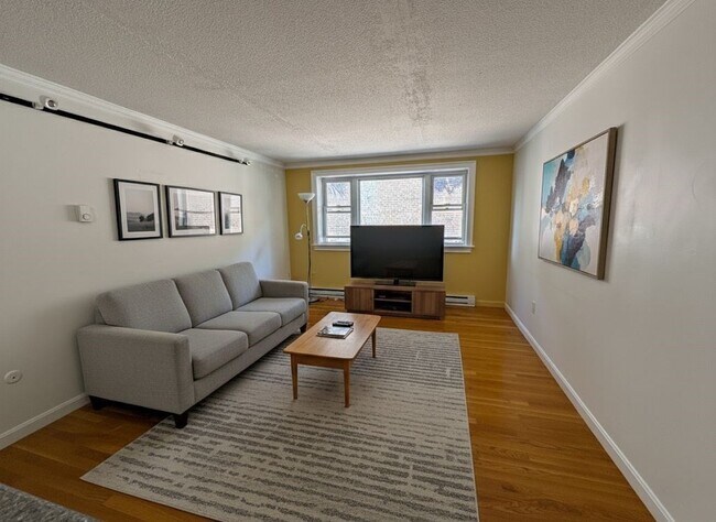 Foto del edificio - 1691 Cambridge St