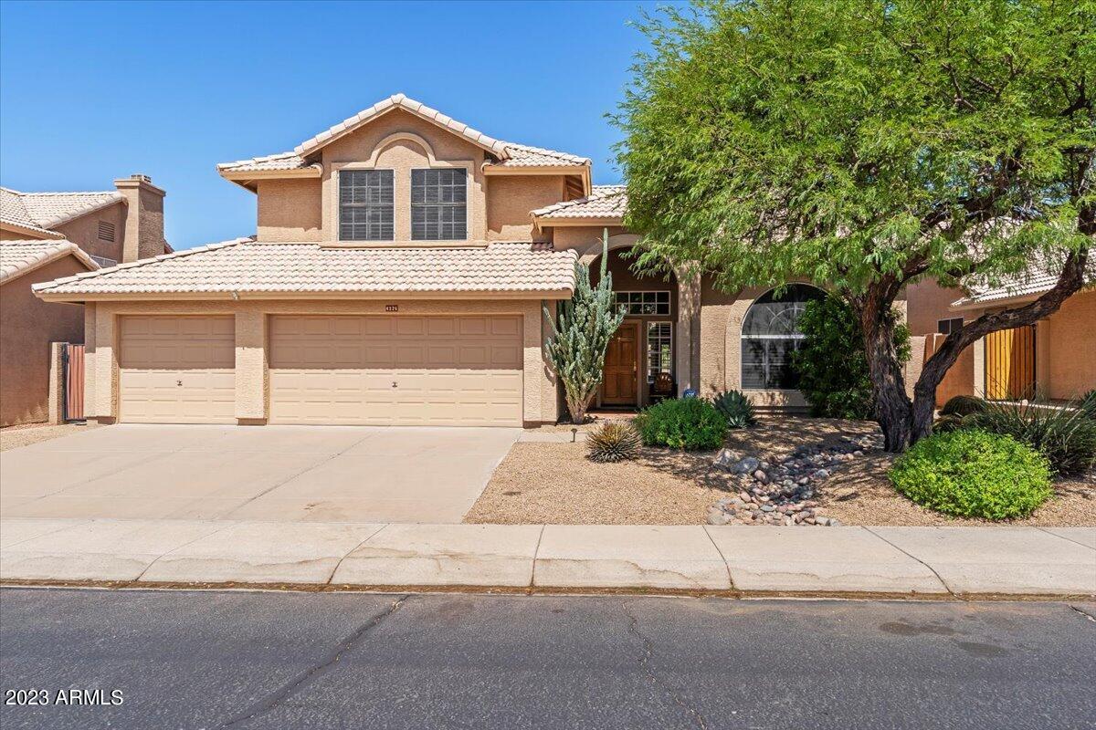Primary Photo - 4326 E Rancho Tierra Dr