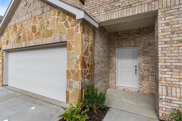 Building Photo - 3920 Oak Crk Cir