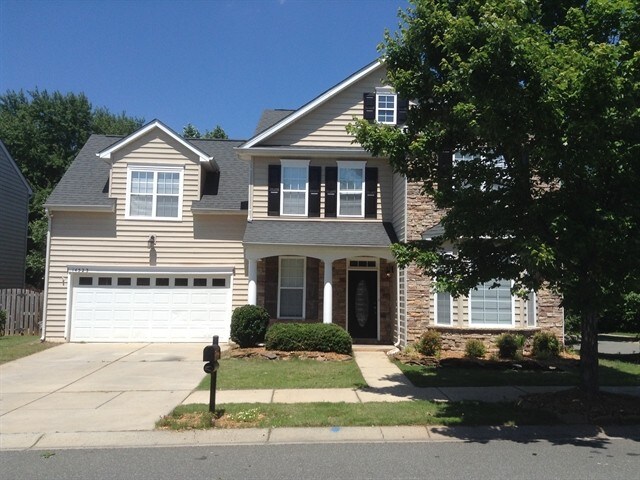 Foto principal - 14523 Lyon Hill Ln