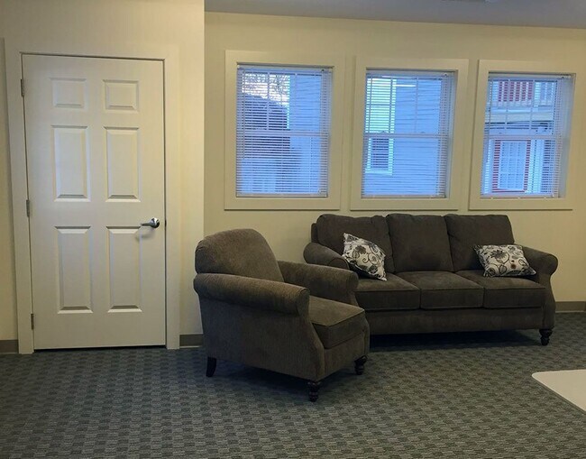 Foto del edificio - 20 Timber Ridge Ave