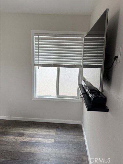 Foto del edificio - 1330 S Feather St