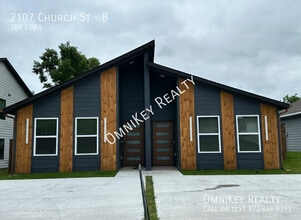 Building Photo - 2107 Church St