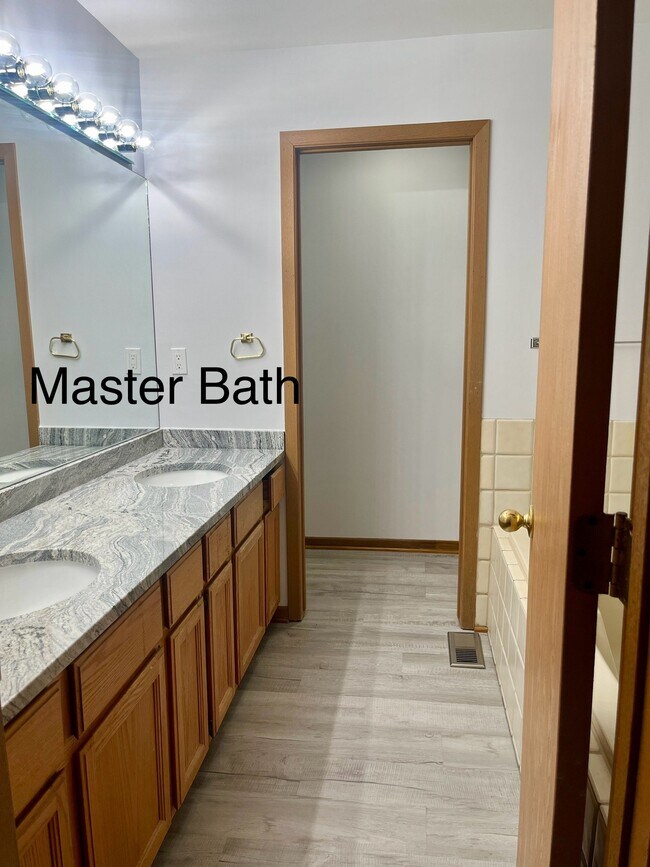 371 Johelia Trail, Antioch, IL 60002 House Rental in Antioch, IL