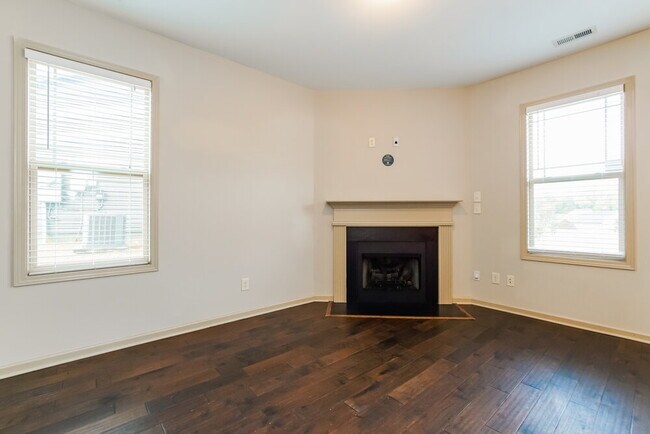 Building Photo - 167 Balboa Pkwy