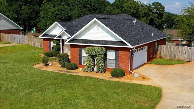 Building Photo - 201 Fountain Crest Dr
