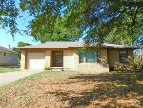 Building Photo - 1502 Linden Dr