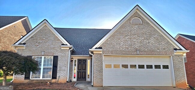Building Photo - 1055 Livery Cir