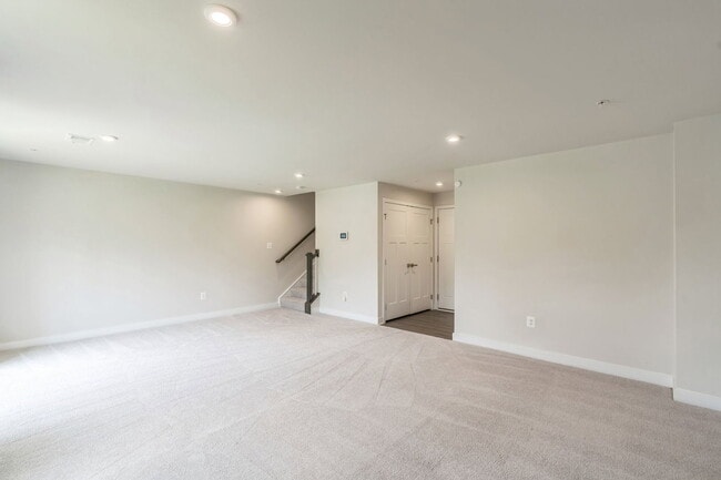 Building Photo - 16705 Tortola Dr