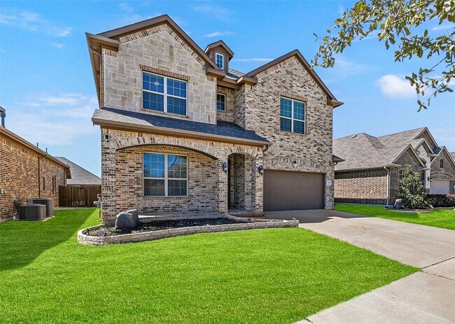 Foto del edificio - 3608 Helm Ln