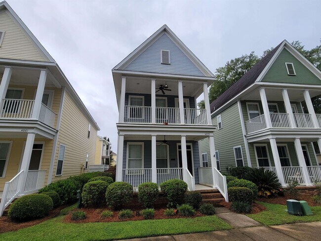 Foto del edificio - 4378 Grove Park Dr