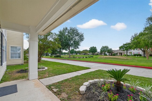 Building Photo - 19515 Fletcher Way Dr