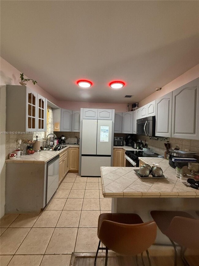 Foto del edificio - 571 E 59th St