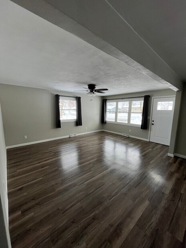 Foto del edificio - 509 S Matthias St