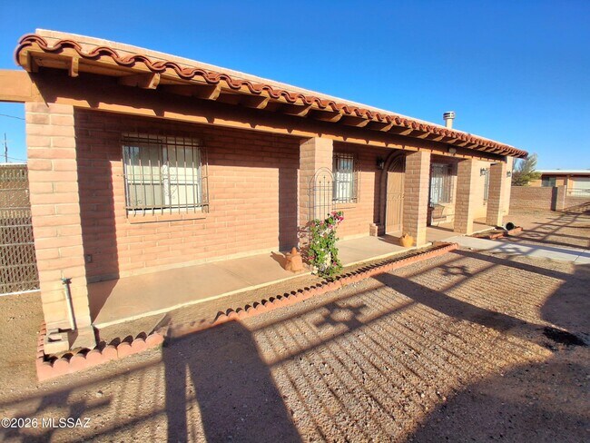 Foto del edificio - 2650 W Aurora Dr