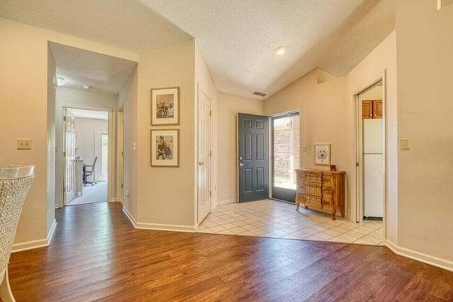 Building Photo - 3636 Augusta Dr