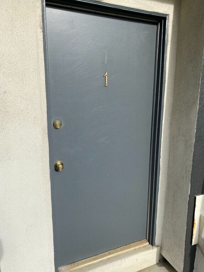 Foto del edificio - 3746 S Canfield Ave