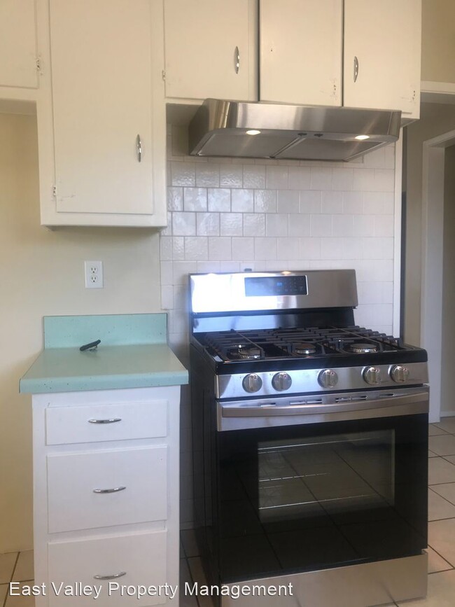 Foto del edificio - 3 br, 1.5 bath House - 27037 9th Street