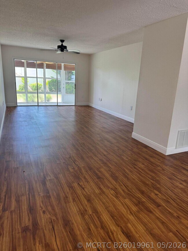 Foto del edificio - 2800 Indian River Blvd