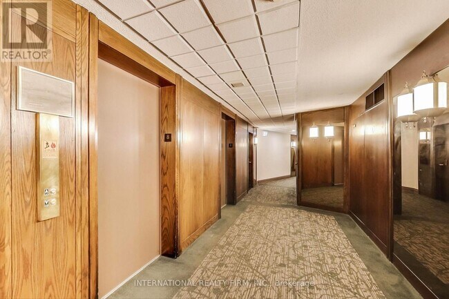 Building Photo - 65-865 Harbour Square