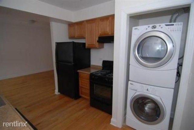 Foto del edificio - 6172 N Winchester Ave