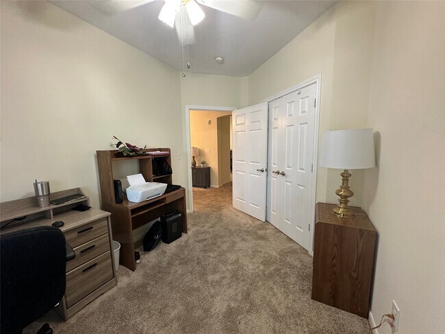 Foto del edificio - 2815 Kings Crossing Dr