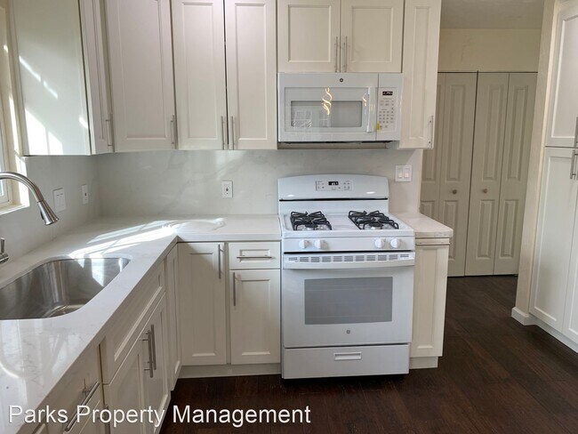 Building Photo - 4 br, 3 bath House - 420 Muller Road