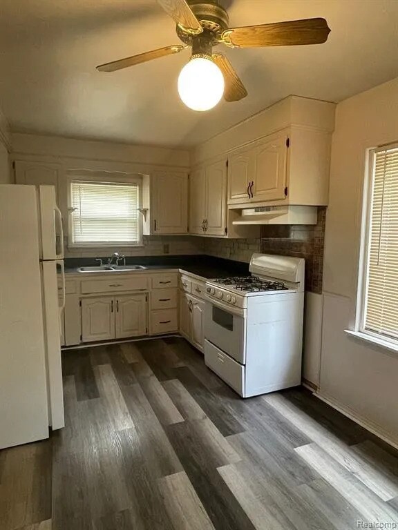 Foto del edificio - 32851 Linderman Ave