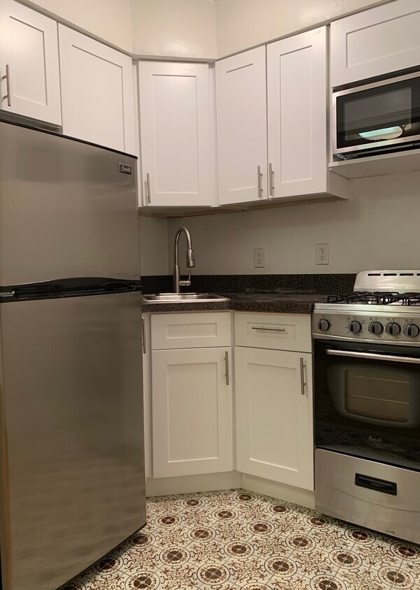 Primary Photo - 14 W 88th St