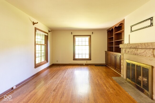 Foto del edificio - 6353 Riverview Dr