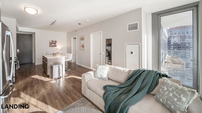 Foto del edificio - 347 W Chestnut St