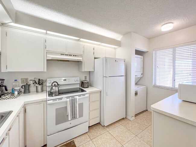 Foto del edificio - 353 S US Hwy 1