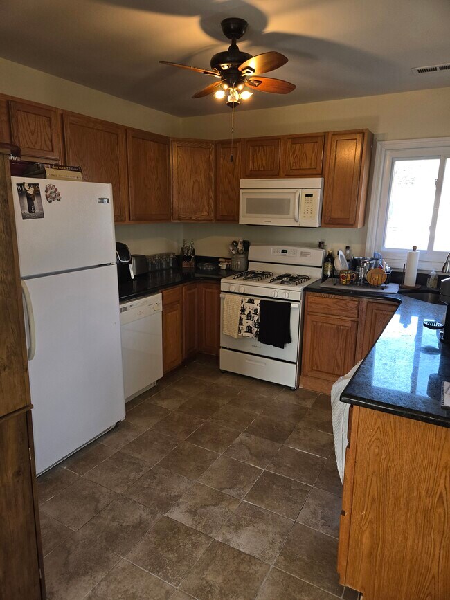 Foto del edificio - 198 Walnut Creek Ln