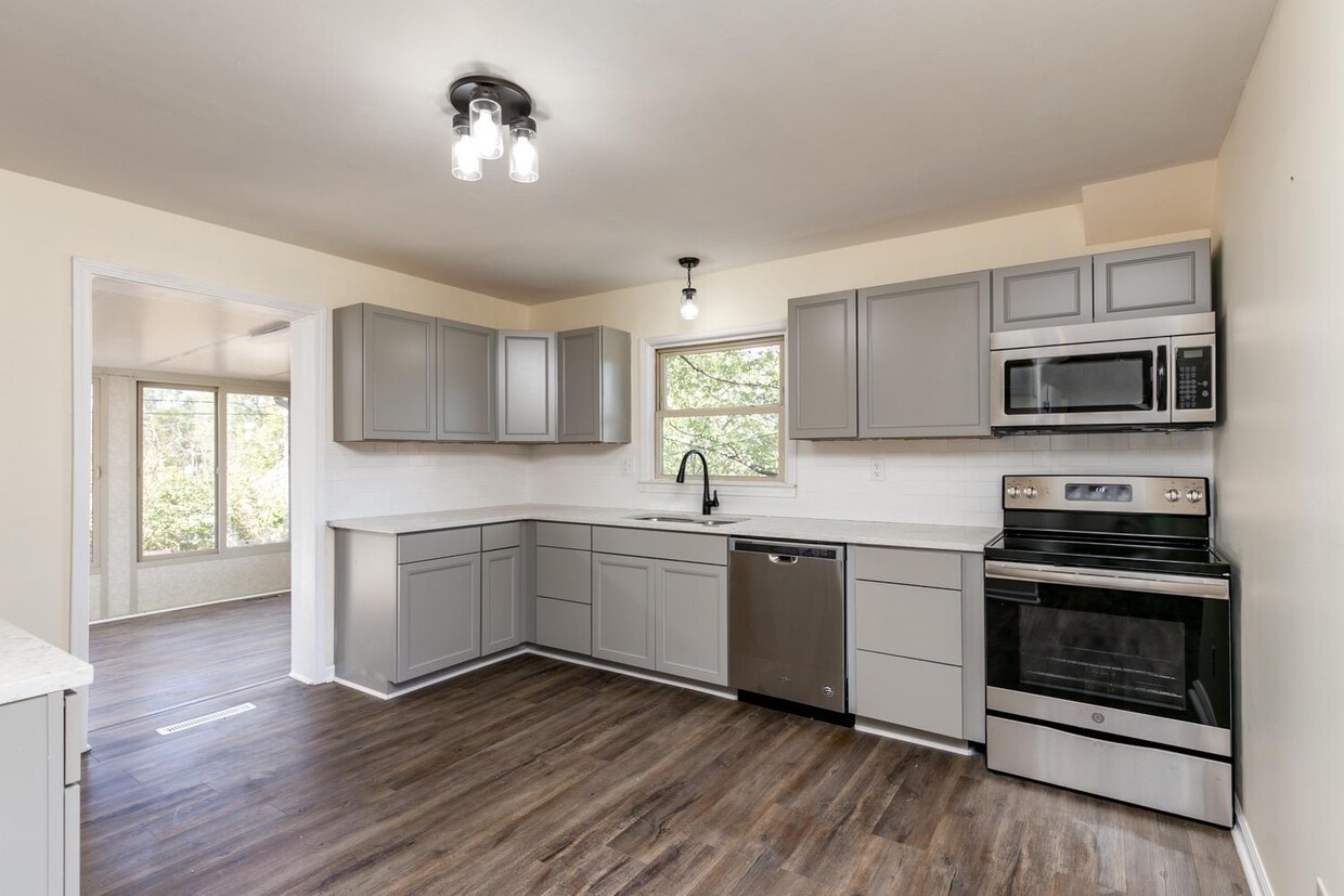 Foto principal - 105 Oak St