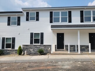 Building Photo - 1334 Reading Rd