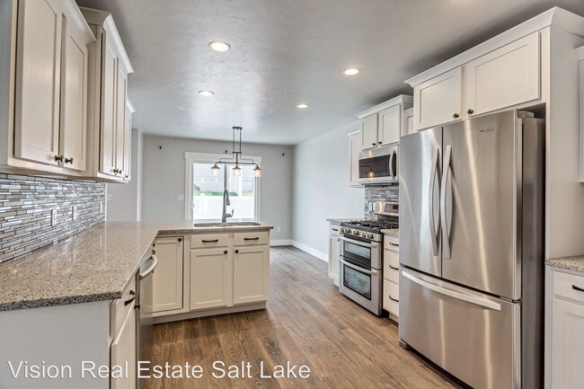 Foto del edificio - 3 br, 2 bath House - 15107 S Bright Stars Dr