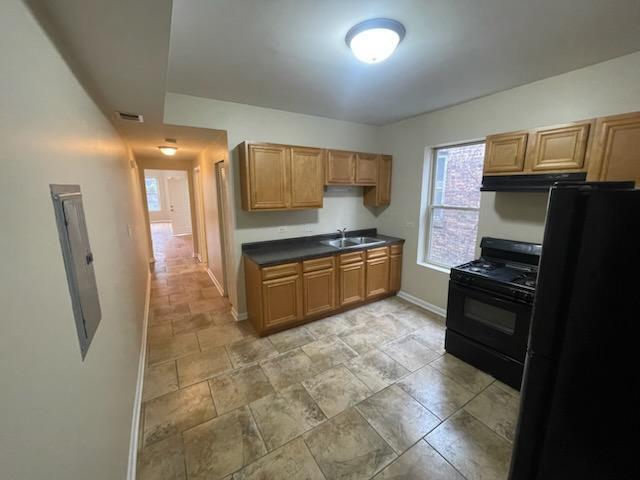 Building Photo - 4725 W Van Buren St