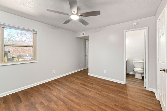 Interior Photo - Legend Oaks Gated Community