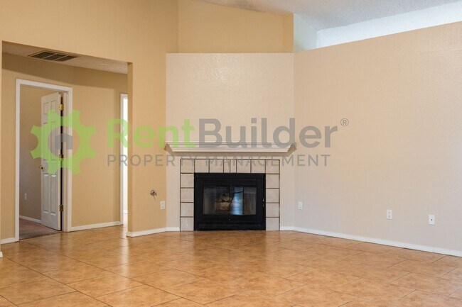 Foto del edificio - CALL US TODAY AT (505) 808-6467 TO SCHEDUL...