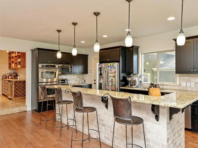 Foto del edificio - 404 Brookhaven Trail